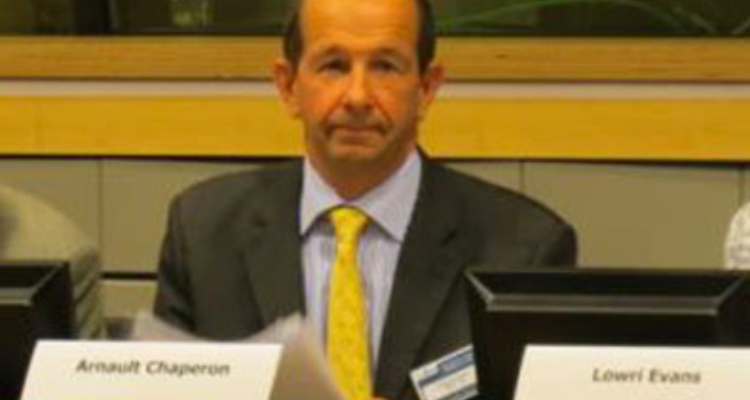arnault-chaperon-presidente-feap