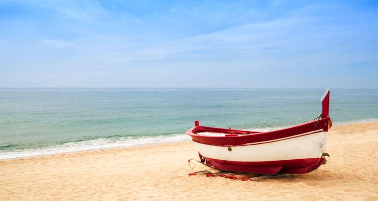barca-playa-portugal-760