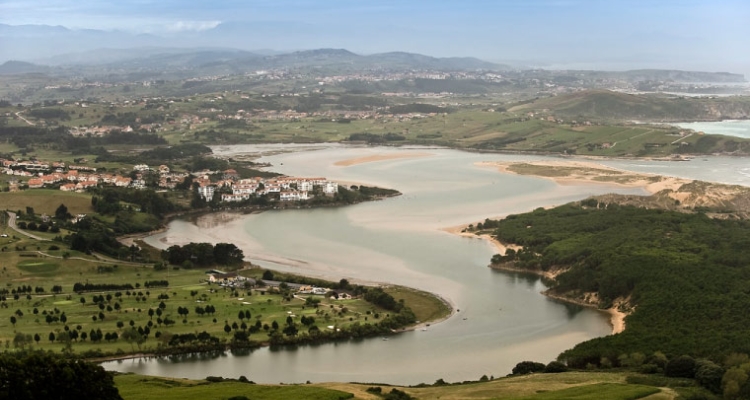 Cantabria, TINAMENOR en bajamar Cantabria, TINAMENOR en bajamar