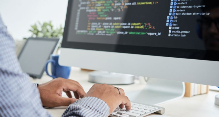 Trabajando en código de un software Trabajando en código de un software