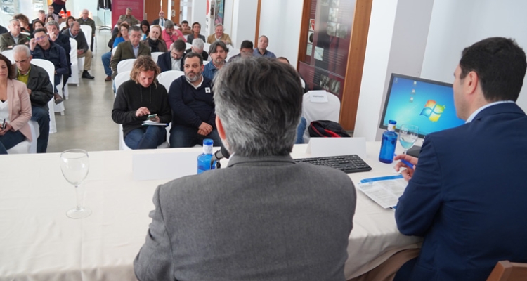 congreso-estuario-guadalquivir-mesa-inaugural-abr2019 congreso-estuario-guadalquivir-mesa-inaugural-abr2019