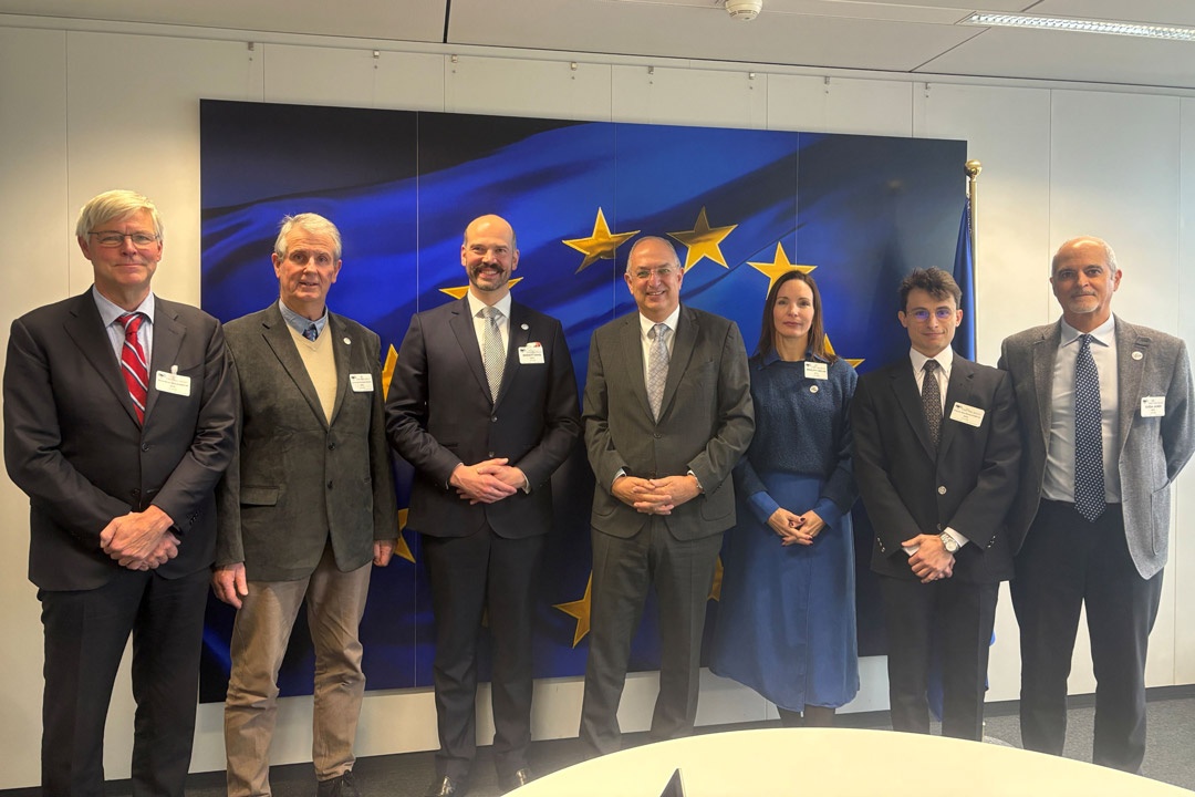 Costas Kadis se reúne con organizaciones de acuicultura Europa