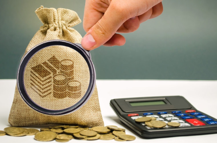 Dinero y calculadora Dinero y calculadora