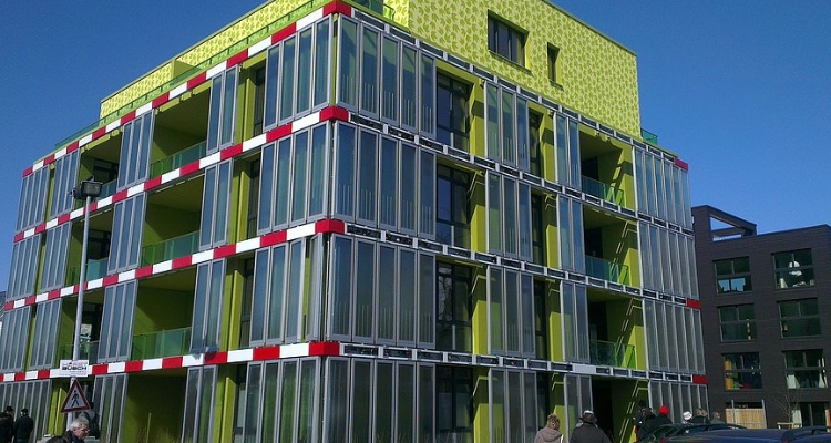 edificio-paneles-microalgas-hamburgo