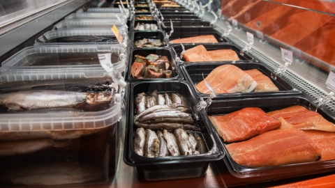 Pescado envasado supermercado