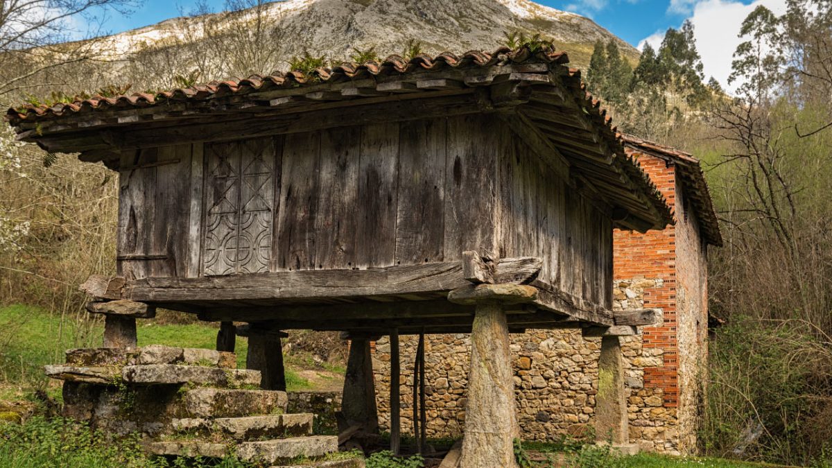 Hórreo asturiano