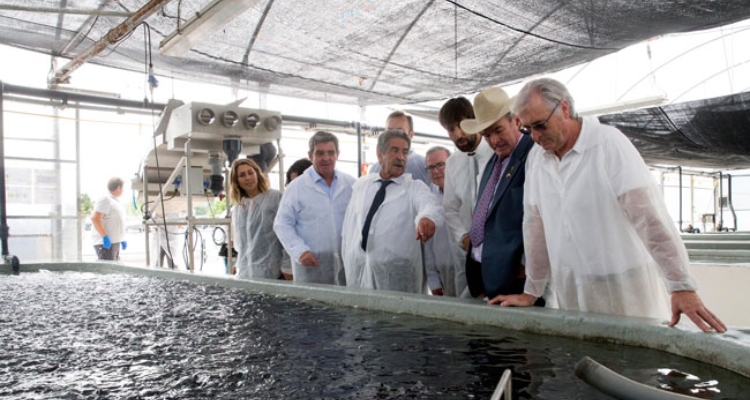 Miguel Ángel Revilla durante la visita a SonRíoNansa