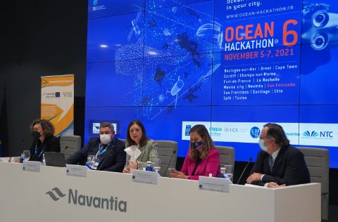 OCEAN HACKATHON. Autoridades en presentación