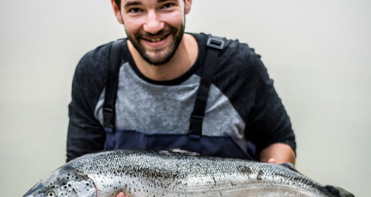 salmon-fresco-pescador-760