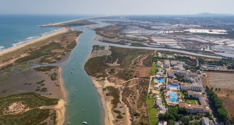 Vista aérea de esteros en Tavira Vista aérea de esteros en Tavira