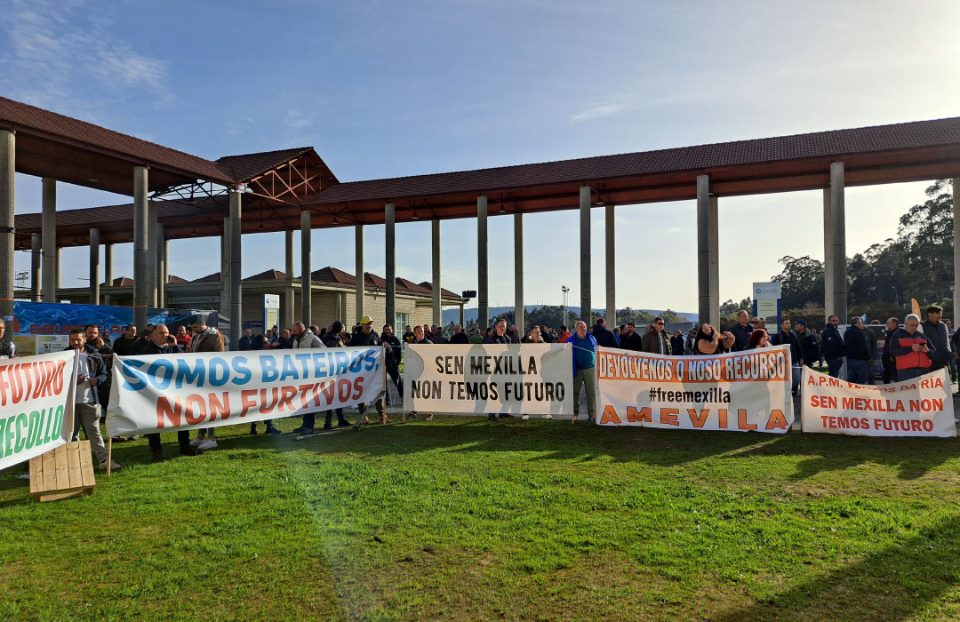 Bateeiros protestando en Silleda
