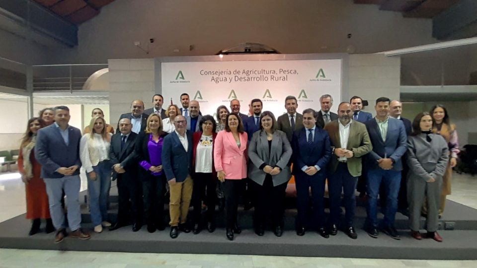 Carmen Crespo y los representantes de los GALPA 2024