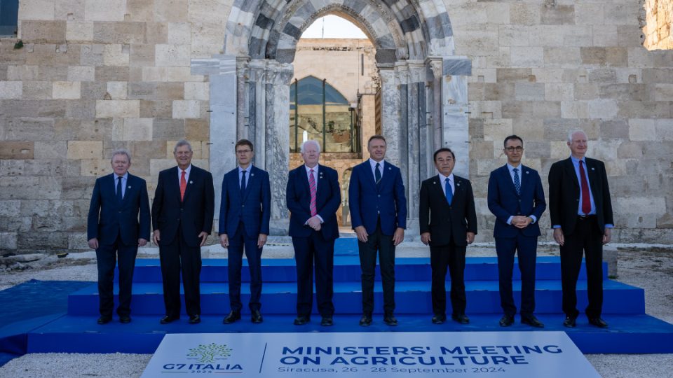 Ministros del G7 durante la cumbre