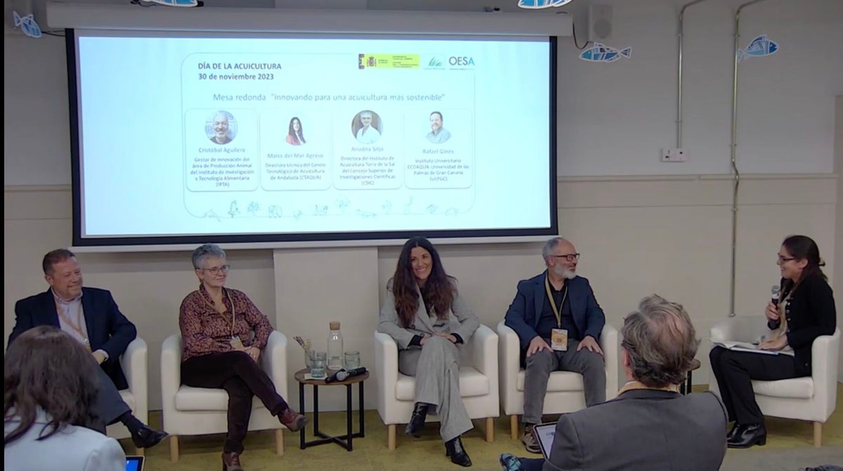 Mesa redonda durante el Día de la Acuicultura