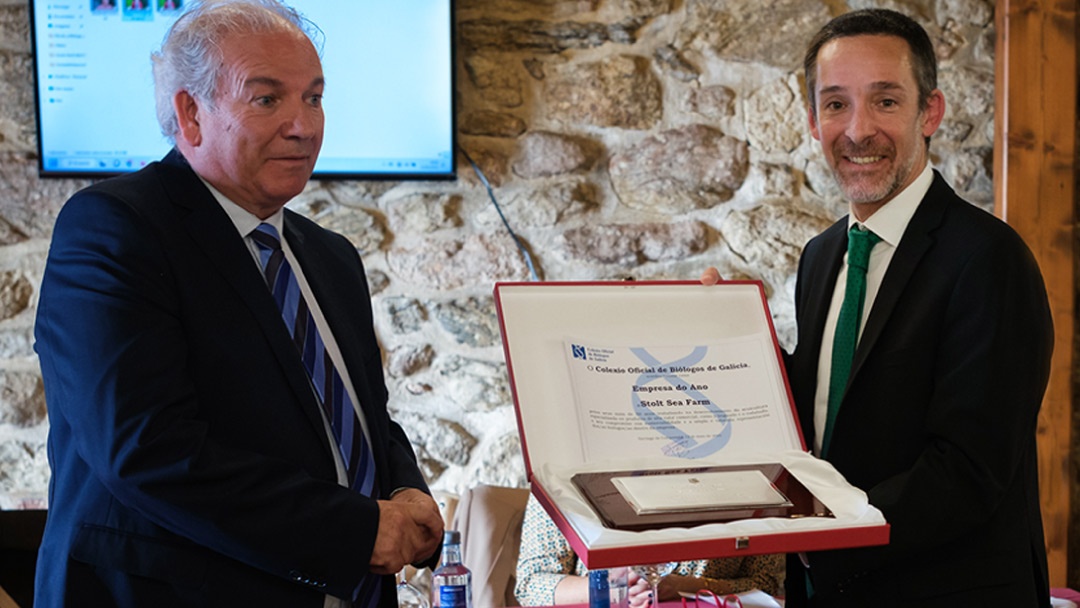Jordi Trias, recibe premio Colegio Oficial de Biólogos de Galicia Jordi Trias, recibe premio Colegio Oficial de Biólogos de Galicia