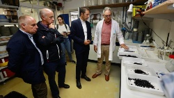 CIMA de Corón muestra que la producción de mejillón de criadero es una alternativa posible a la recolección del medio